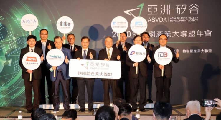 1113 貴賓與長官合影02