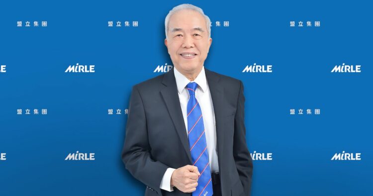 1200 總裁獨照 有背景(高解析)