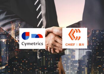 Double,exposure,image,of,business,people,handshake,on,city,office