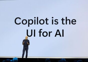 微軟董事長兼執行長 薩帝亞·納德拉（Satya Nadella）於微軟在年度大會 Microsoft Ignite 上展示最新的技術與創新成果，賦能客戶、合作夥伴和開發者充分發揮微軟技術潛力、翻轉工作方式。