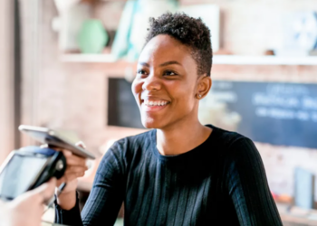 hpe Aruba Networking 推出全新網路解決方案，協助零售業者提升顧客體驗與營運效率