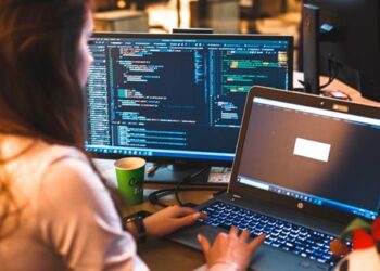 為協助客戶建構人工智慧就緒的資料中心，思科在大會中推出了嶄新的產品技術，助力客戶強化數位韌性