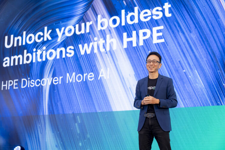 HPE舉辦HPE Discover More AI Taipei 2025，HPE台灣暨香港董事長王嘉昇在主題演講中，深入闡述AI、雲端、邊緣運算與資料的整合發展趨勢。