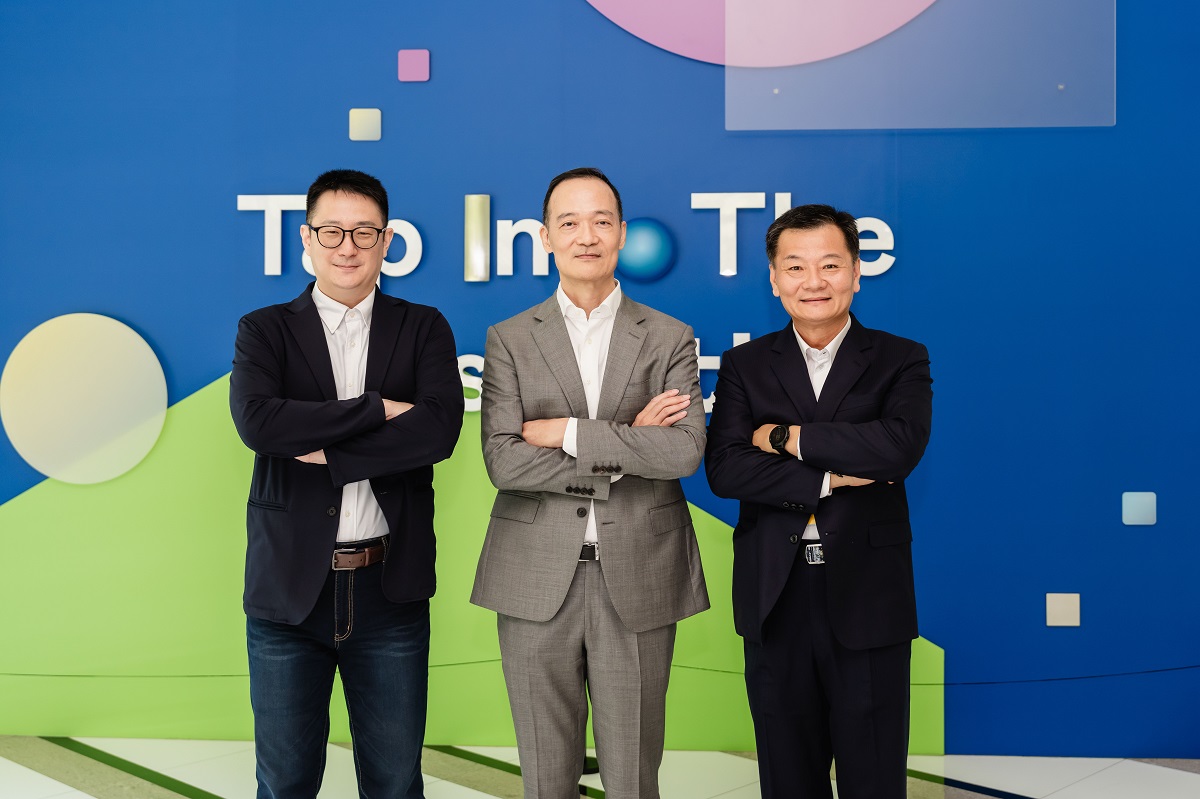 ◤ 敦陽科技以專業的整合服務規劃，協助友達光電於高雄亞灣區建置 NVIDIA DGX H200 算力中心，未來將持續深化與友達光電子公司宇沛永續的合作，共同推動企業智慧製造。