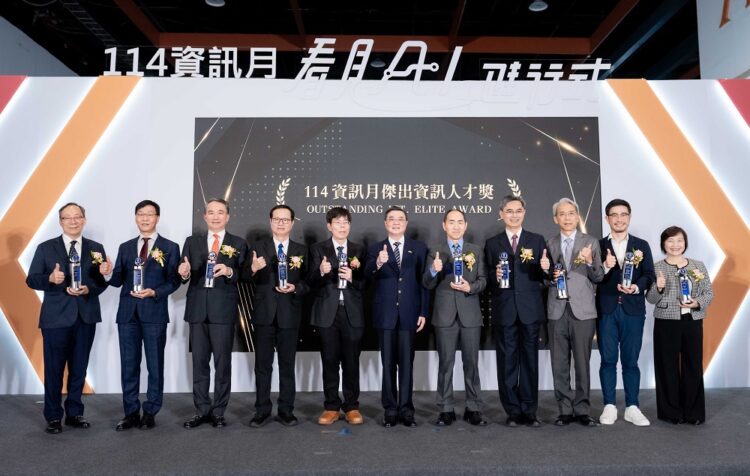 引領資安新標竿 華碩資安長榮獲「傑出資訊人才獎」