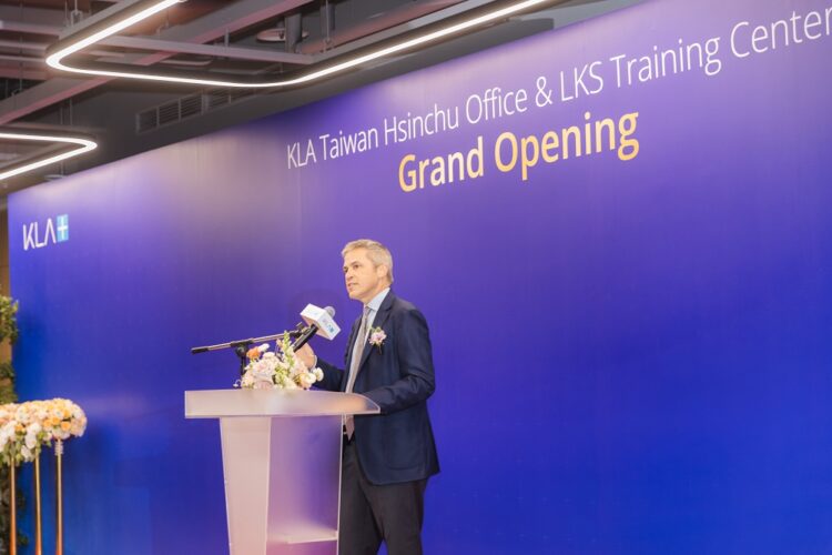 KLA總裁暨執行長Rick Wallace11月17日於台灣總部新辦公室暨全球最大LKS訓練中心啟用典禮致詞。
