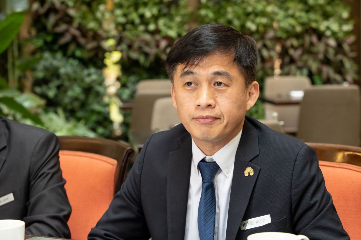 ◤ 福華大飯店資訊中心經理林文藝指出,隨著現今駭客攻擊手法日益多元,福華大飯店自然也須強化整體資安防護力,才能獲得國際旅客的認同。CrowdStrike Falcon EDR 平臺在偵測能力、處理速度深受全球用戶肯定,為飯店長期營運奠定穩健基石。