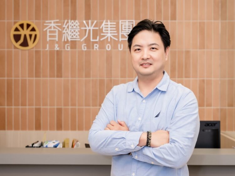 香繼光集團資訊部經理黃郁元