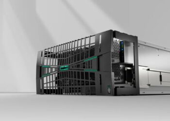 HPE Compute Scale-up Server 3250是專為記憶體內資料庫打造的伺服器，可應對關鍵且複雜的業務工作負載