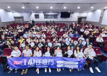 AI 任意門聚焦商業與顧客經營應用 八大 AI 解方助企業打造智慧營運新模式