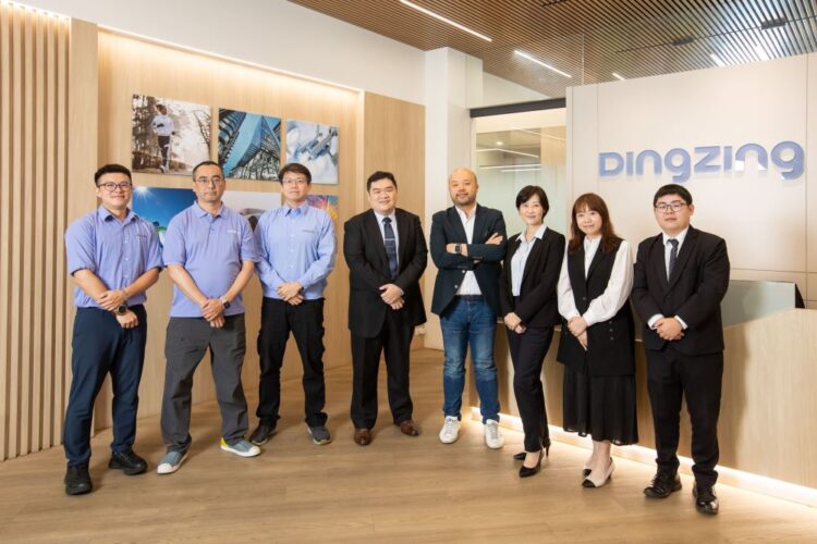 鼎基先進攜手東捷資訊升級 SAP Cloud ERP Private 奠定AI決策基石(鼎基總經理林庚賢(右四) 、東捷資訊專案經理周嘉玲(右二) 與專案團隊)
