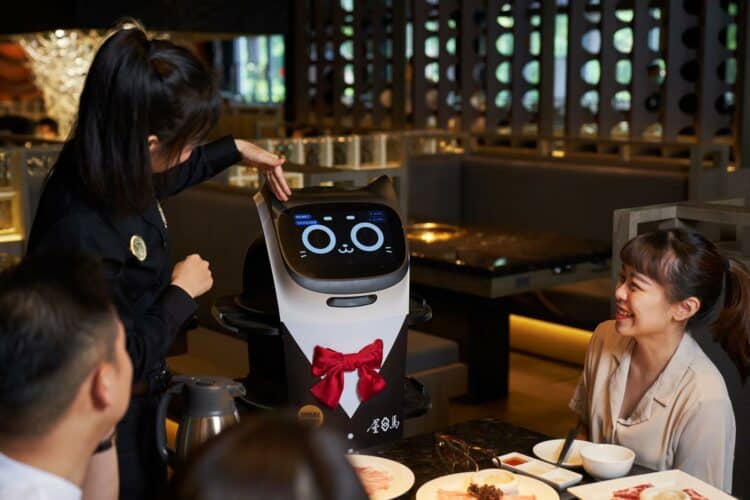 211125機器人送餐