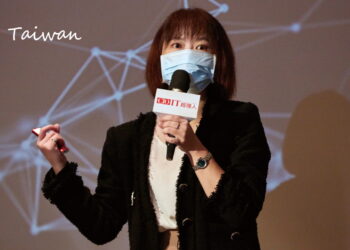 緯謙科技智慧製造處副總經理李冠儀