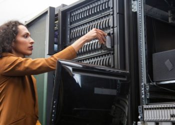 Hodl住你的硬碟：節能、儲存型加密貨幣的挖礦秘訣 情境圖1200x630