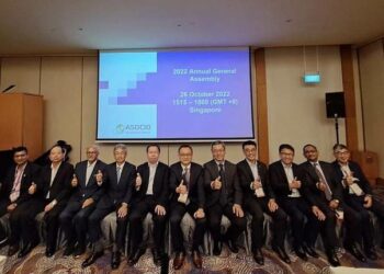 ASOCIO組織於新加坡召開2022年度大會，由中華軟協理事長沈柏延(左6)當選ASOCIO主席並與現任主席David Wong Nan Fay(右5)暨新理事會成員合影 (訊息來源：中華民國資訊軟體協會)