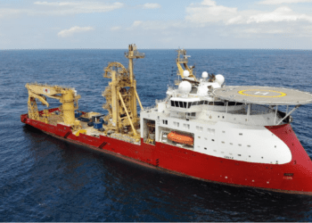 圖片說明：東方風能新購入Polar Onyx (北極瑪瑙號)，預計改裝為海底電纜鋪設船。圖片提供東方風能