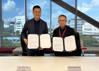 【圖1】上圖左起智慧資安科技董事長詹伊正與nera Telecommunications集團執行長chong Hoi Ming