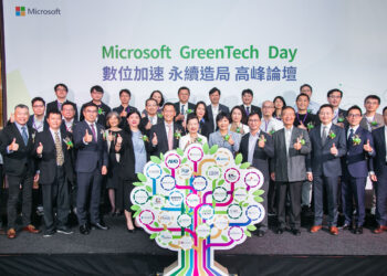 【圖三】台灣微軟積極與在地夥伴成立台灣 ict 永續綠戰隊，帶動企業永續運營與產品低碳化，發展永續新機遇。