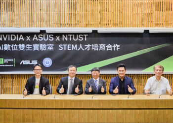 (左起) 臺科大人工智慧跨域科技研究所所長姚智原、華碩聯合科技系統事業總經理廖逸翔、臺科大校長顏家鈺、NVIDIA台灣業務協理邾亦為、臺科大產學長楊成發。