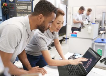 Lenovo最新款ThinkPad系列產品官網熱賣中強調連網能力和協作技術，隨時投入工作不受限