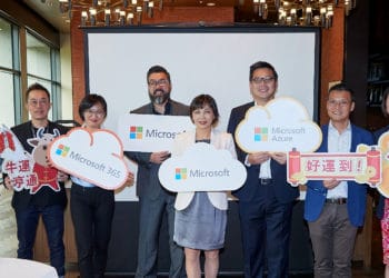 【新聞照片1】台灣微軟今日針對 what’s next 趨勢提出產業數位轉型建議，呼籲台灣企業應善用數位工具重塑員工工作模式、推動企業升級，搶佔5g及aiot先機進而開啟台灣產業新扉頁。