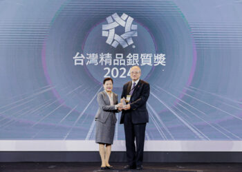 凌群ayuda獲頒銀質獎 Edited