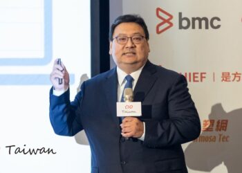 ◤ 台塑網科技電子商務處副處長黃振益。