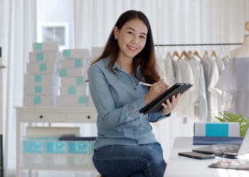 善用科技即時掌握營運數據，作為企業關鍵決策依據