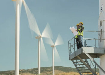 圖1：施耐德電機提出「grid to prosumer」分散式能源管理方法，大幅提高電網韌性與多元應用。