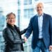圖二 nvidia 創辦人暨執行長黃仁勳 (左) 與西門子執行長 roland busch (右)