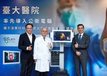 圖說四：凌華科技及友達光電拋磚引玉，成為台灣防疫最堅強的後盾