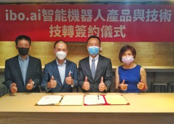 照片一 大世科、網際智慧攜手合作發展ai智能客服簽約儀式，大世科董事長沈柏延(右2)、總經理劉盈秀(右1)、網際智慧董事長張永聲(左2)、總經理晁旭光(左1)