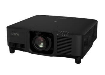 產品圖片一：epson雷射高階工程投影機eb pu2200系列具備4ke影像強化技術，透過輕量化的機身及epson專業校正軟體，為用戶帶來高畫質、便捷且智慧的影像產品。