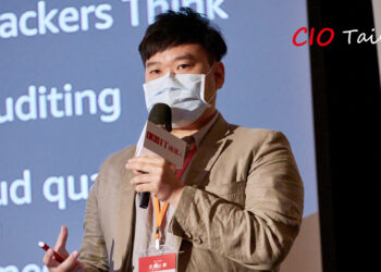 AWS 解決方案架構師經理鄭志帆