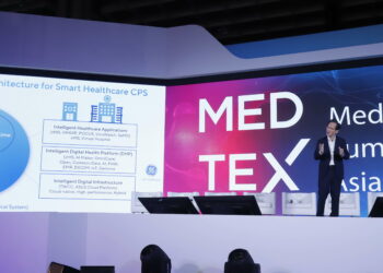 華碩董事長施崇棠表示，華碩將積極建構「智慧醫療虛實整合系統」(smart healthcare cps)，發展下世代、跨醫院的智慧醫療數位基礎建設、智慧醫療數位平台及智慧醫療數位應用三層架構