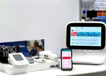 華碩遠距照護解決方案healthhub。 1