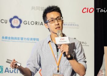 ◤ MongoDB 資深解決方案架構師 Silver Su。