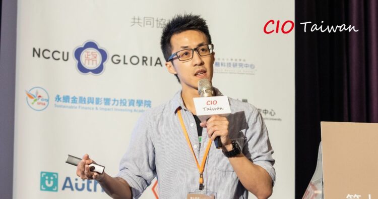 ◤ MongoDB 資深解決方案架構師 Silver Su。